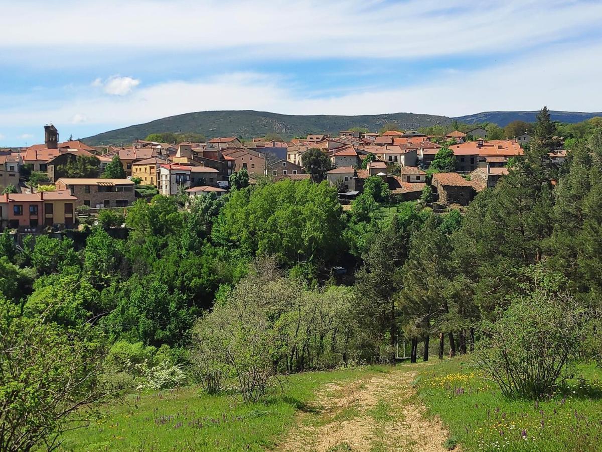 מונטחו דה לה סיירה Casa Rural Fuente Del Arca Montejo מראה חיצוני תמונה
