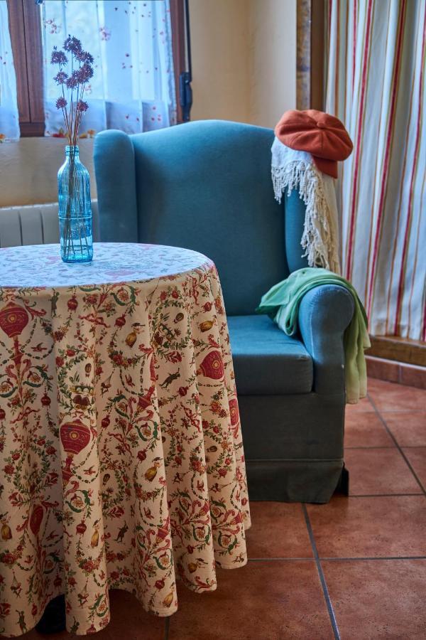 מונטחו דה לה סיירה Casa Rural Fuente Del Arca Montejo מראה חיצוני תמונה